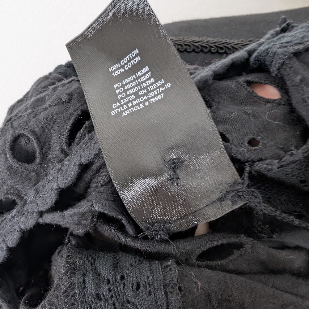 đ Aritzia Wilfred Crochet Sheer Cardigan Black - Picture 5 of 5